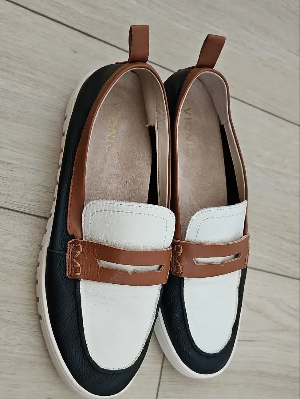 Vionic Uptown Women's Tri-Tone Leather Slip-On Loafers Black/White/Brown Size 11